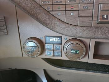 FH 16 750 6x2  BOOGIE / RETARDER / I PARK COOL